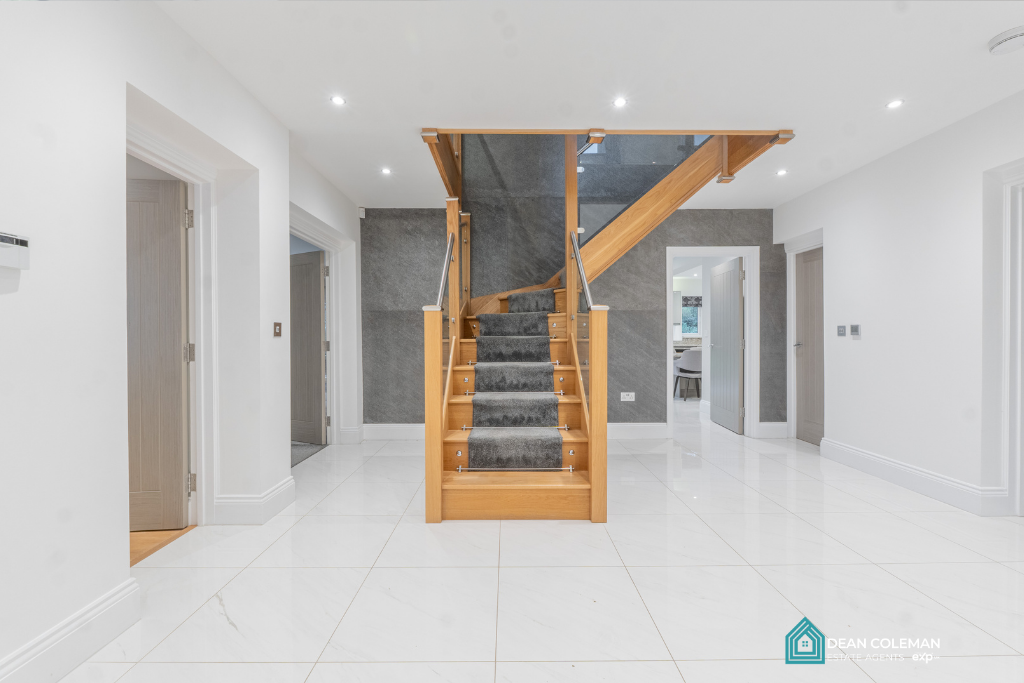 Property photo 3 of 62