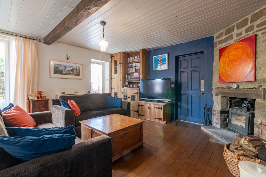 Property photo 3 of 16 Picture No. 03