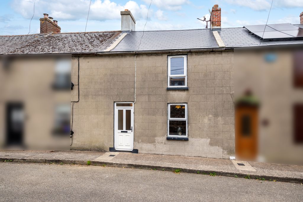 Property photo 1 of 31