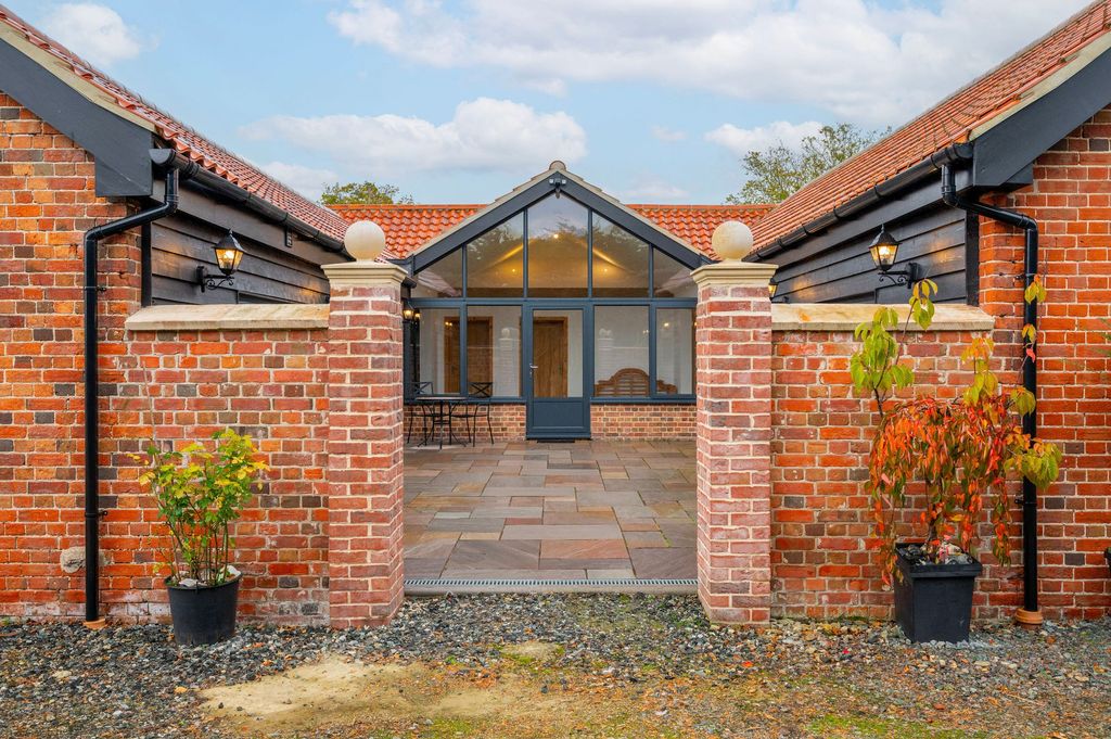 Property photo 3 of 29