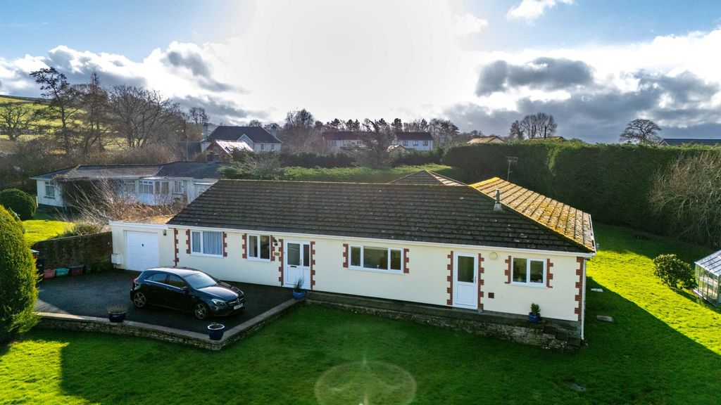 Property photo 1 of 24