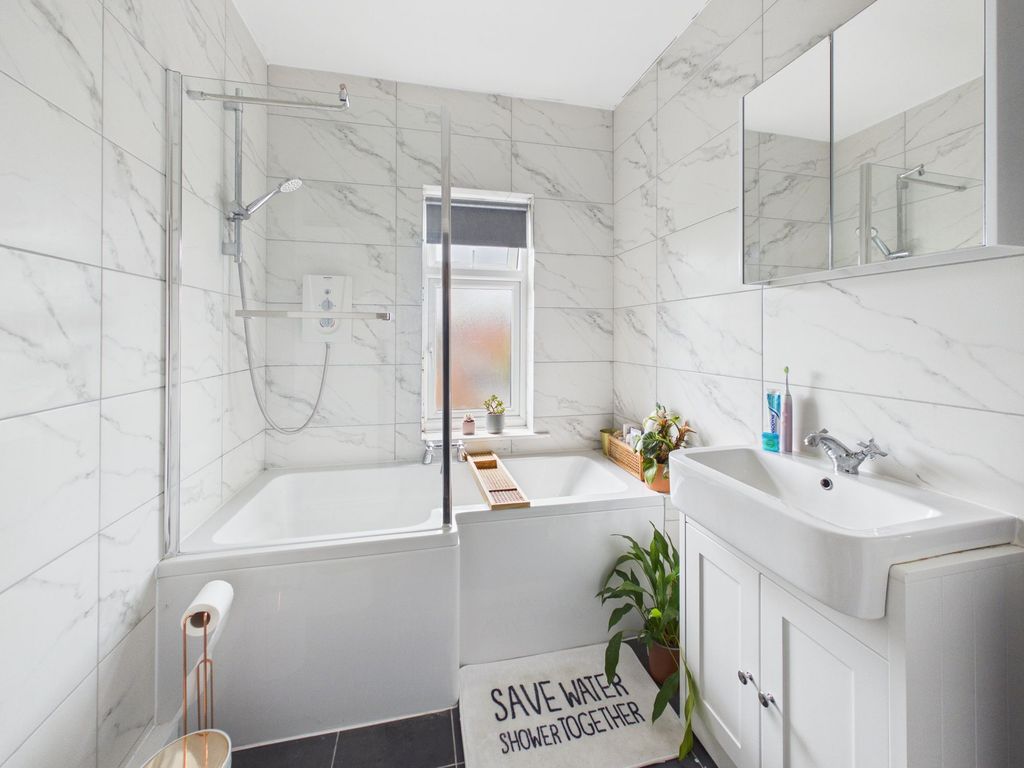 Additional image 10 of 2 bed flat for saleKingswood House, Pelham Road, Carrington, Nottingham NG5