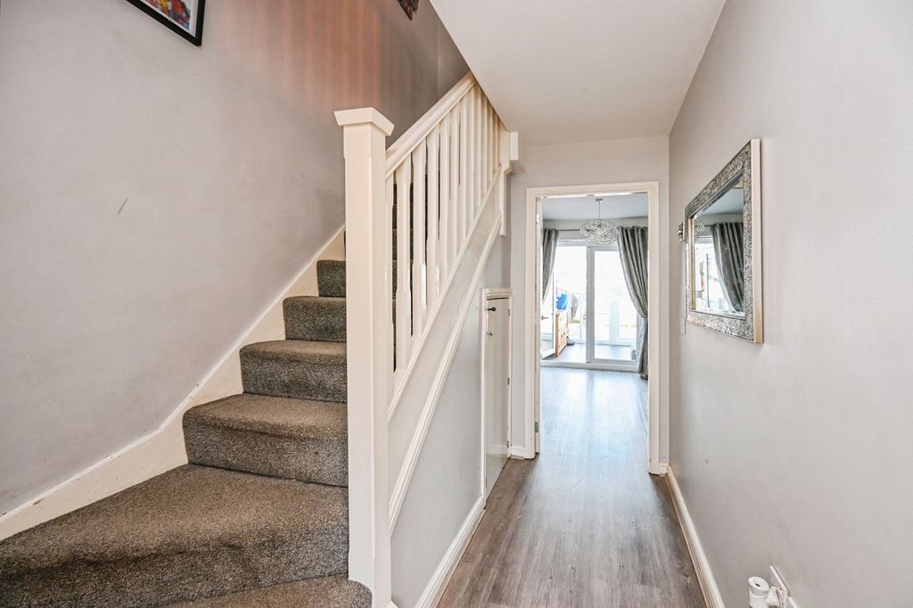 Property photo 2 of 18 Pbox-Img.Jpg