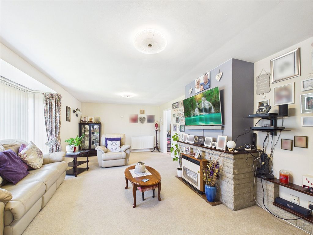 Property photo 3 of 14 Picture No. 16