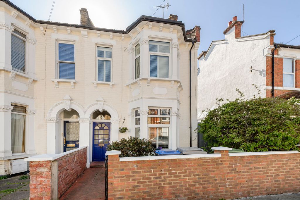 Property photo 2 of 23