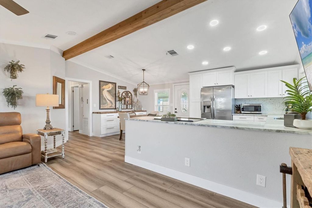 Property photo 3 of 19 <Alttext/>