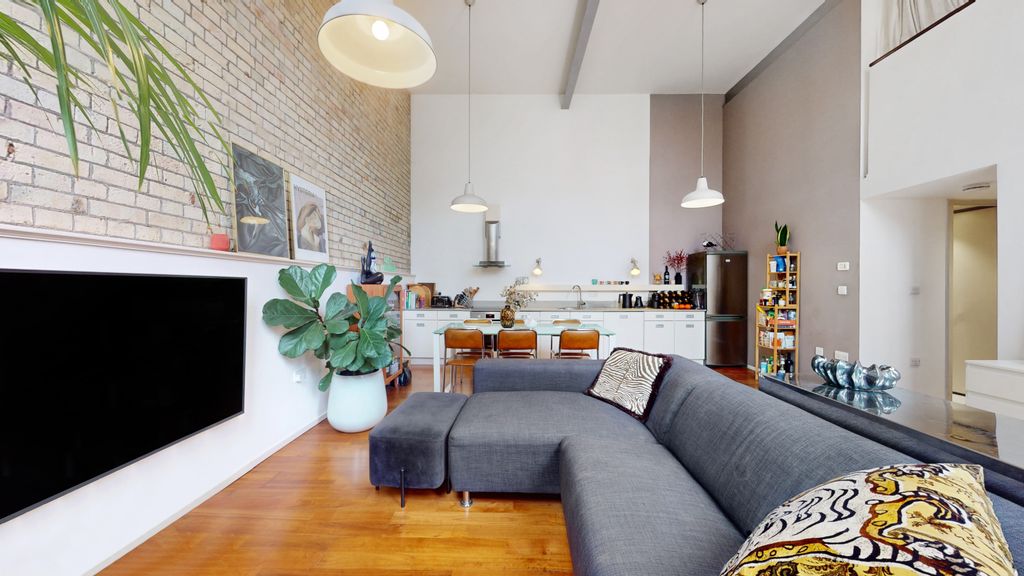 Property photo 3 of 22