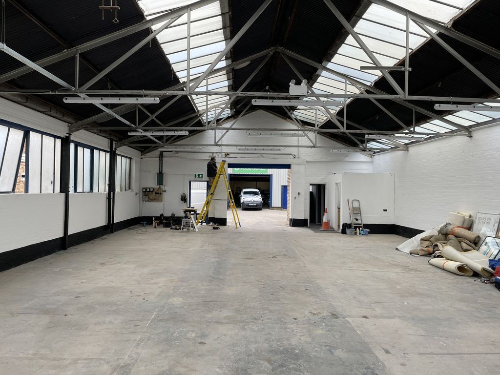 Property photo 3 of 5