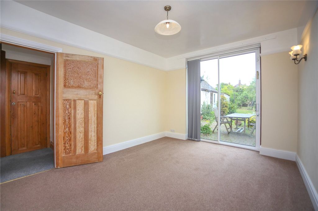Property photo 3 of 15 Picture No. 17