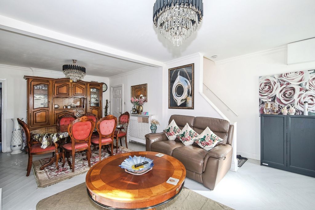 Property photo 2 of 13 Pbox-Img.Jpg