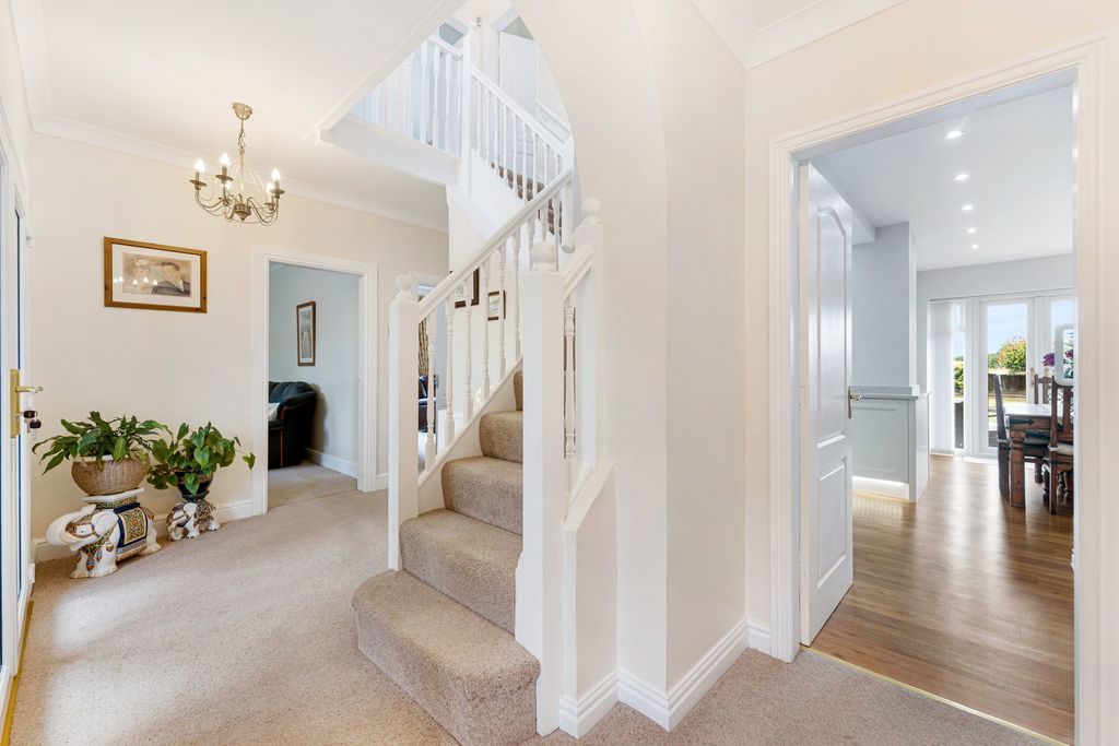 Property photo 3 of 57