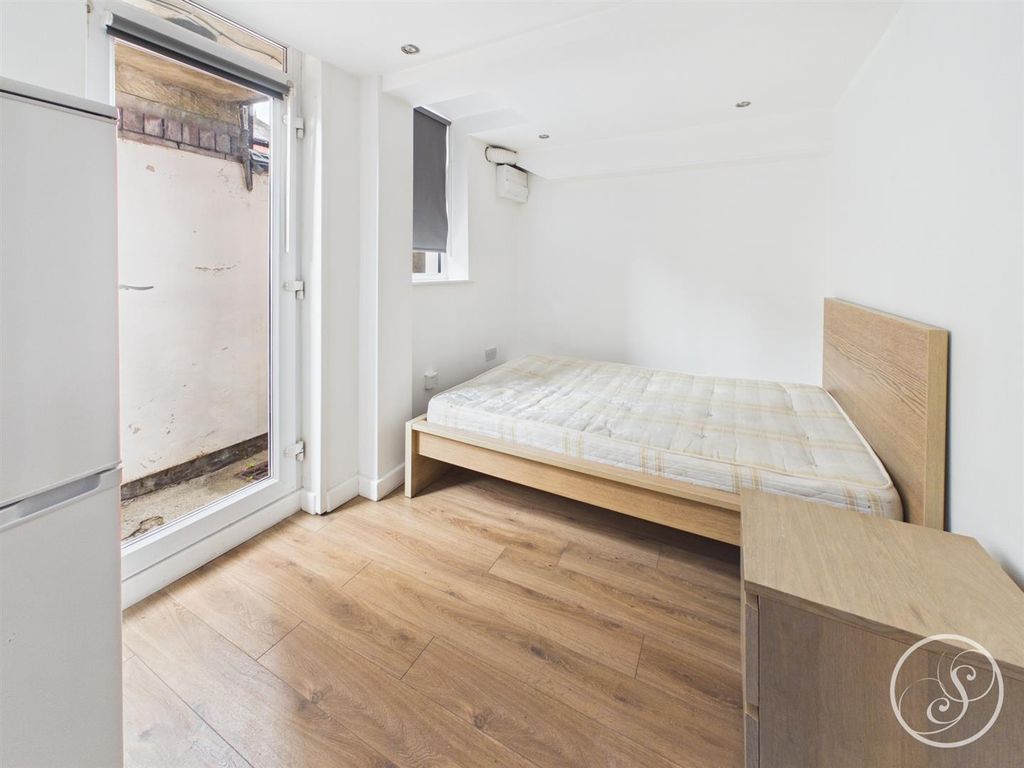 Property photo 3 of 7 Cam02071G0-Pr1015-Still003.Jpg