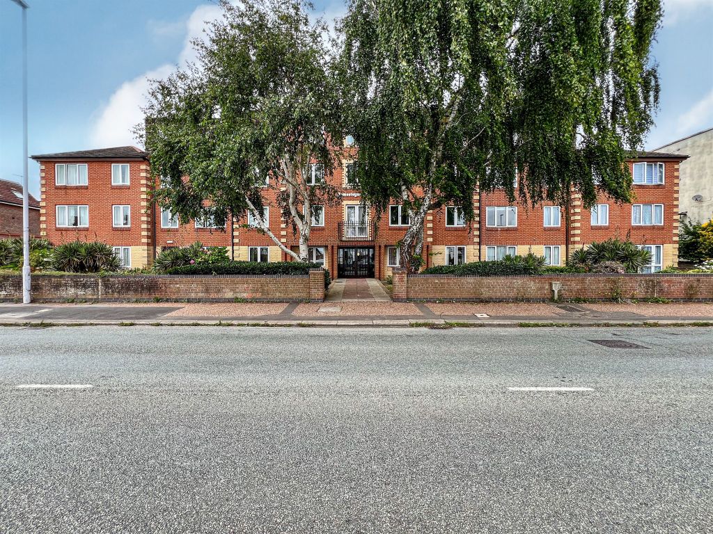 Property photo 1 of 14