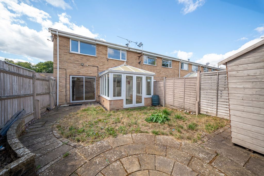 Property photo 3 of 23