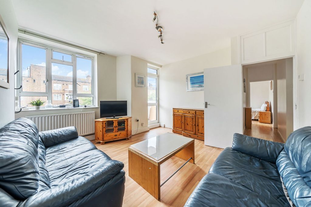 Property photo 1 of 12