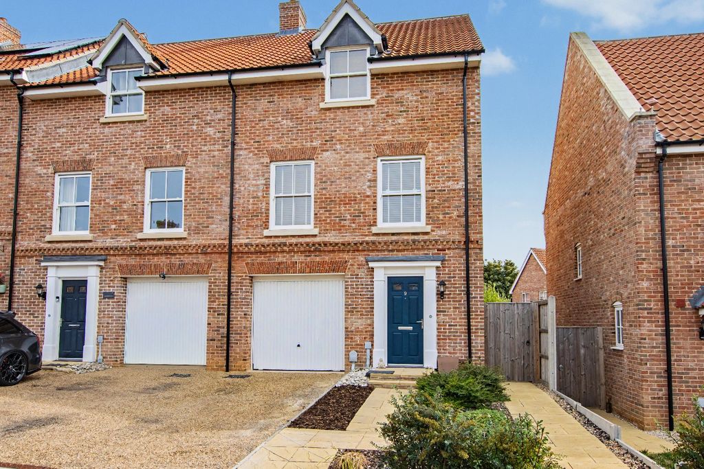 Property photo 1 of 19 5269480