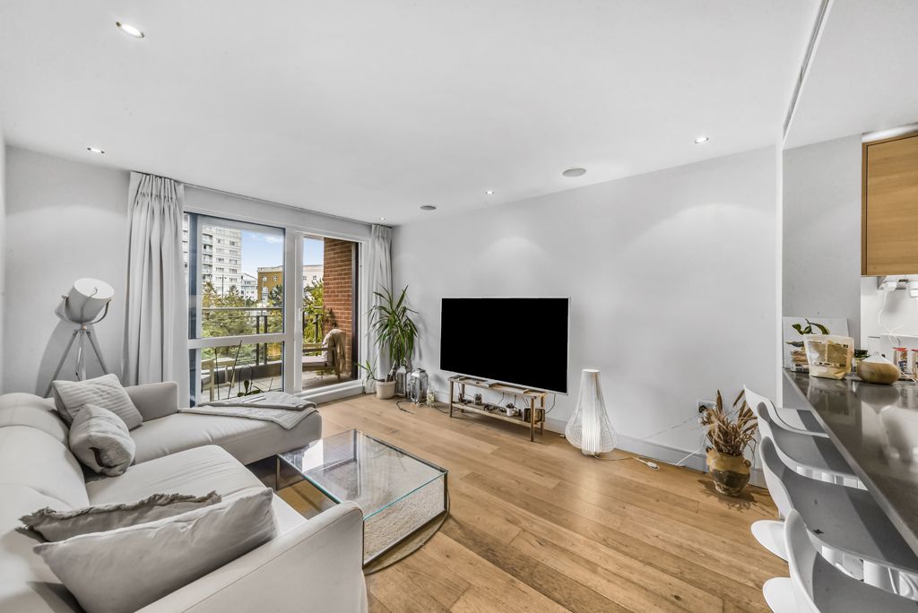 Property photo 2 of 15 Picture No. 16