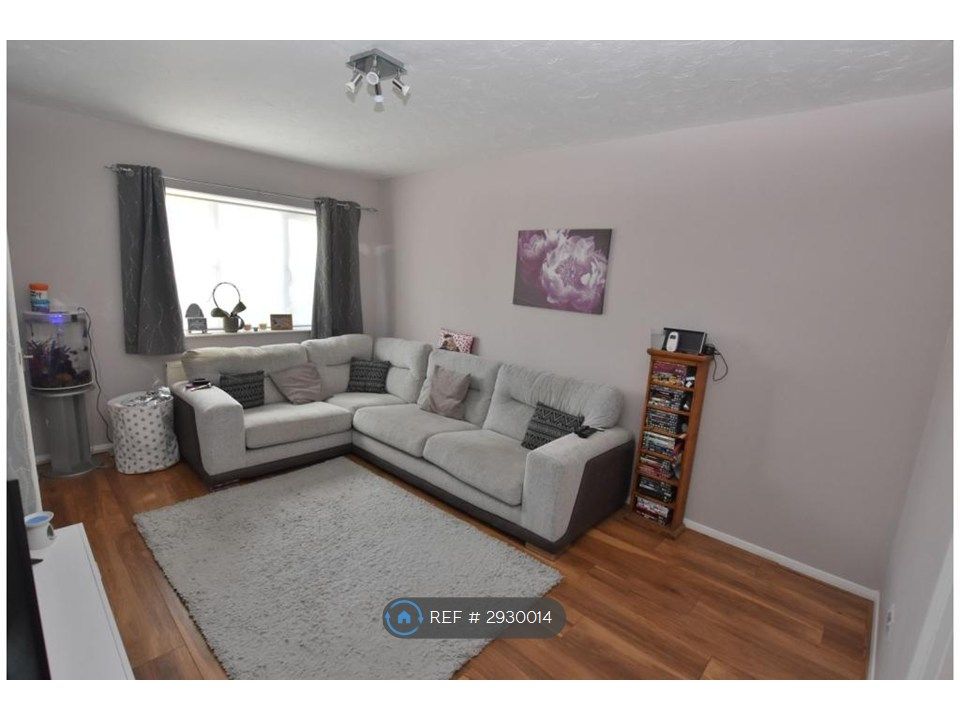Property photo 3 of 12