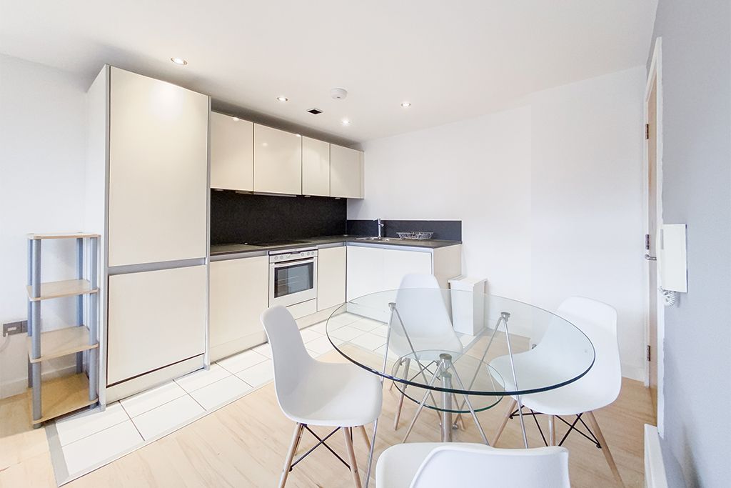 Property photo 3 of 9 Gallery