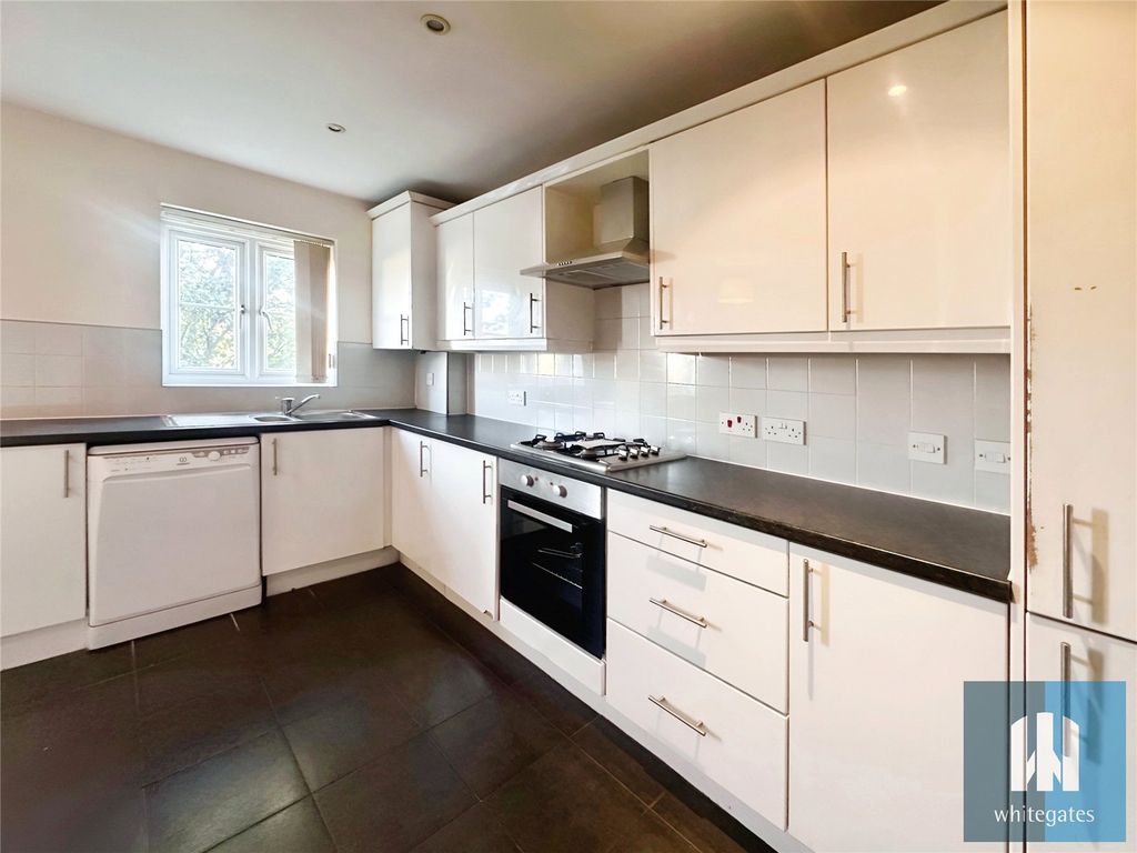 Property photo 2 of 16 Picture No. 29