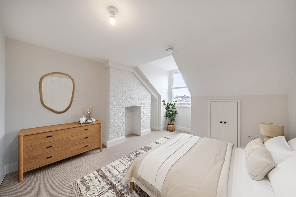 Property photo 2 of 11 Picture No. 21