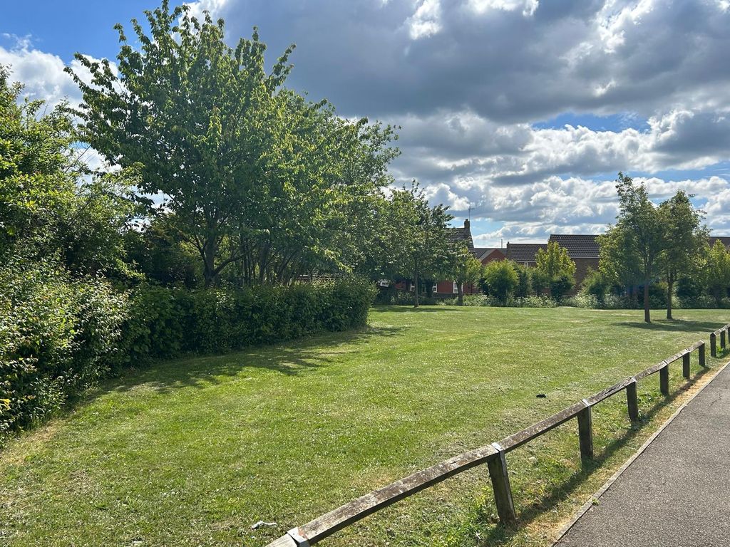 Property photo 2 of 3