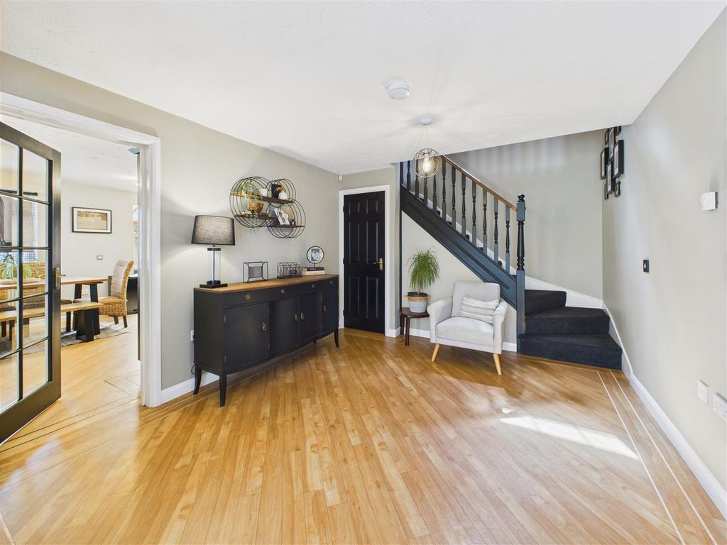 Property photo 3 of 15 Dining Reception