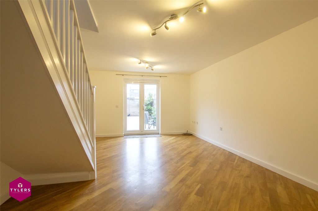 Property photo 3 of 12 Picture No. 04