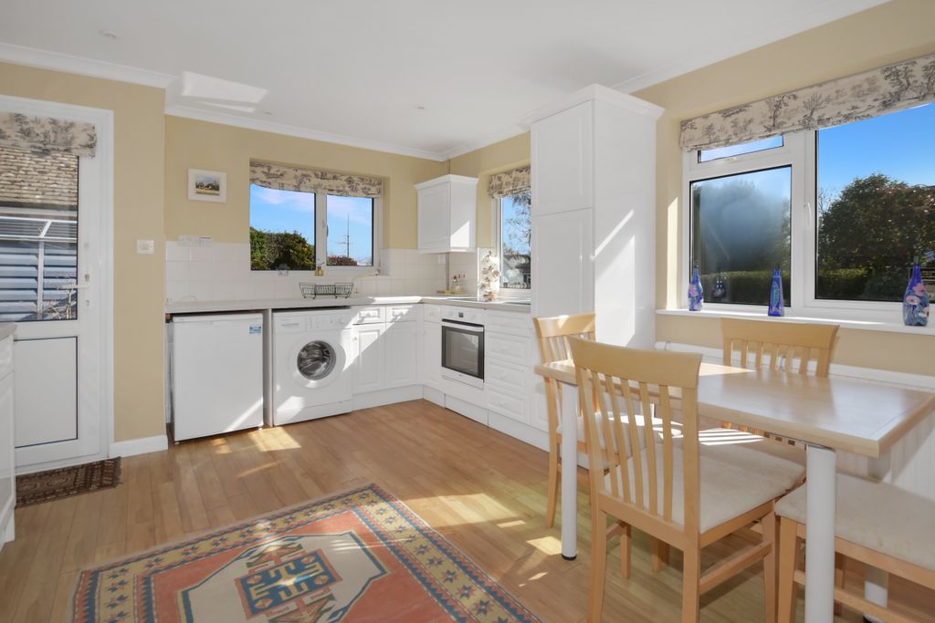 Property photo 2 of 11 Dsc_4833