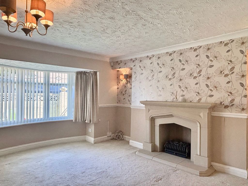 Property photo 3 of 28