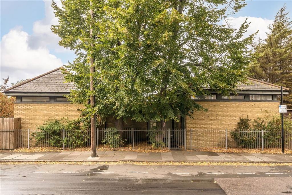 Property photo 1 of 9