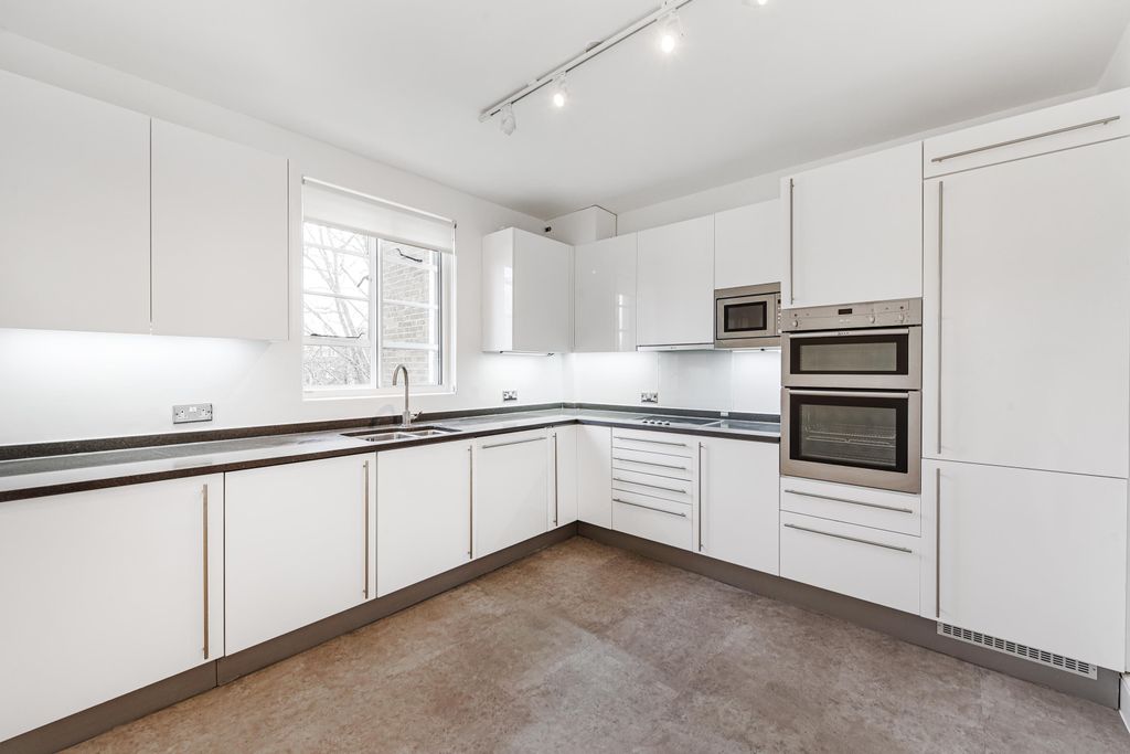 Property photo 2 of 10 Image