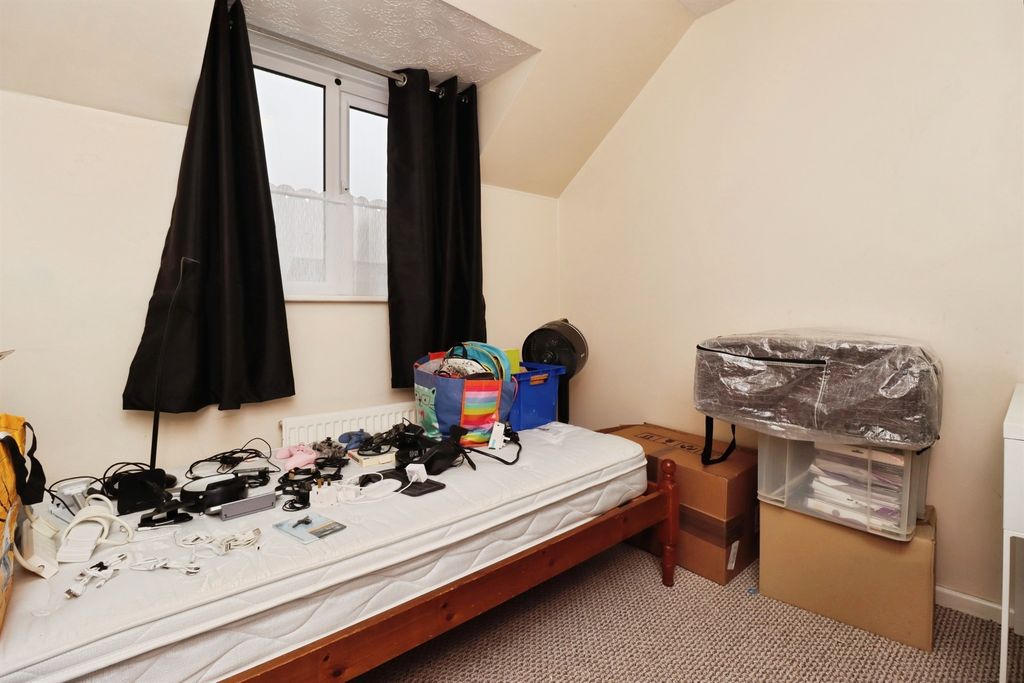 Additional image 16 of 2 bed flat for saleHigh Street, Rothwell, Kettering NN14
