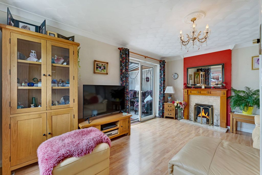 Property photo 3 of 22
