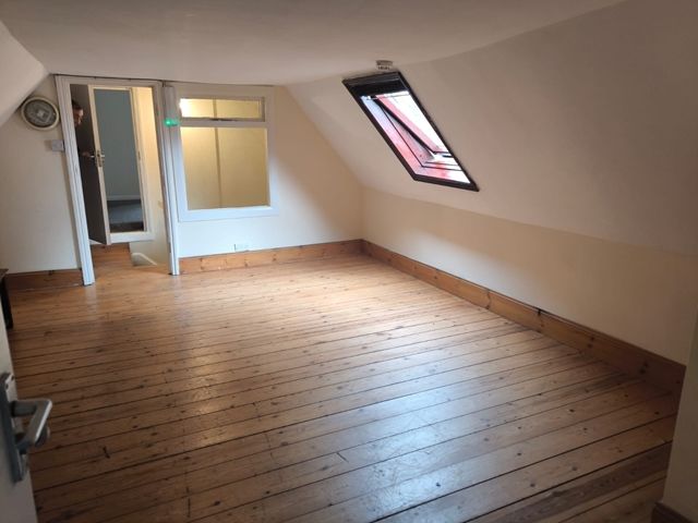 Property photo 3 of 7