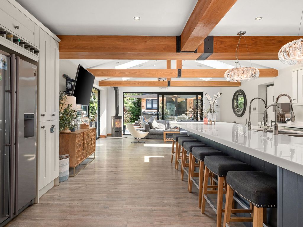 Property photo 3 of 65