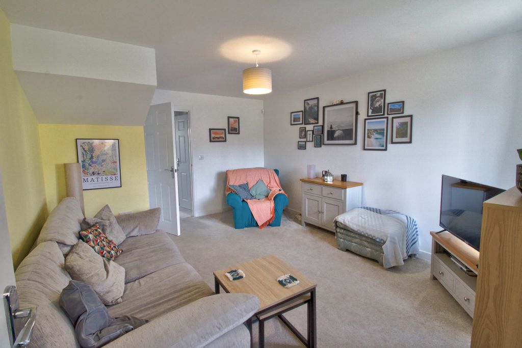 Property photo 2 of 20 Img_1984_5_6
