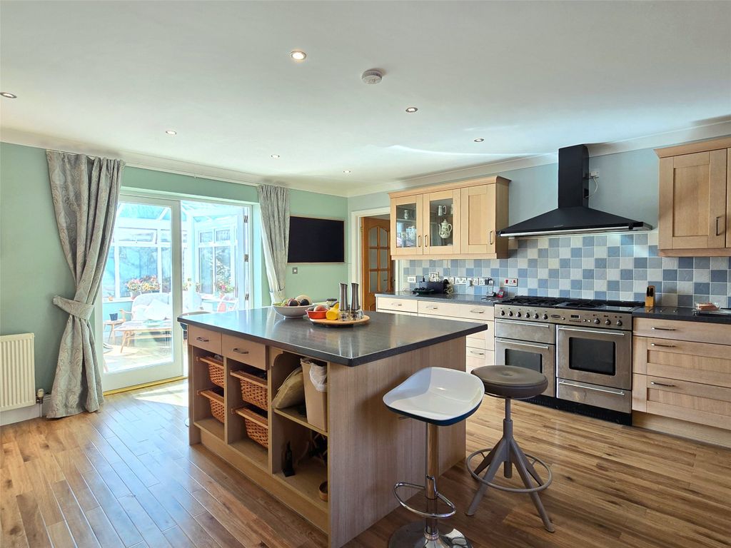 Property photo 3 of 29 Picture No. 03