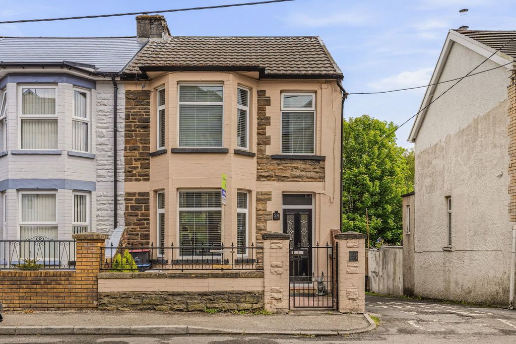 3 bed end terrace house for saleHolland Street, Ebbw Vale NP23
