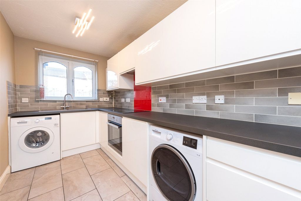 Property photo 2 of 8 Picture No. 04