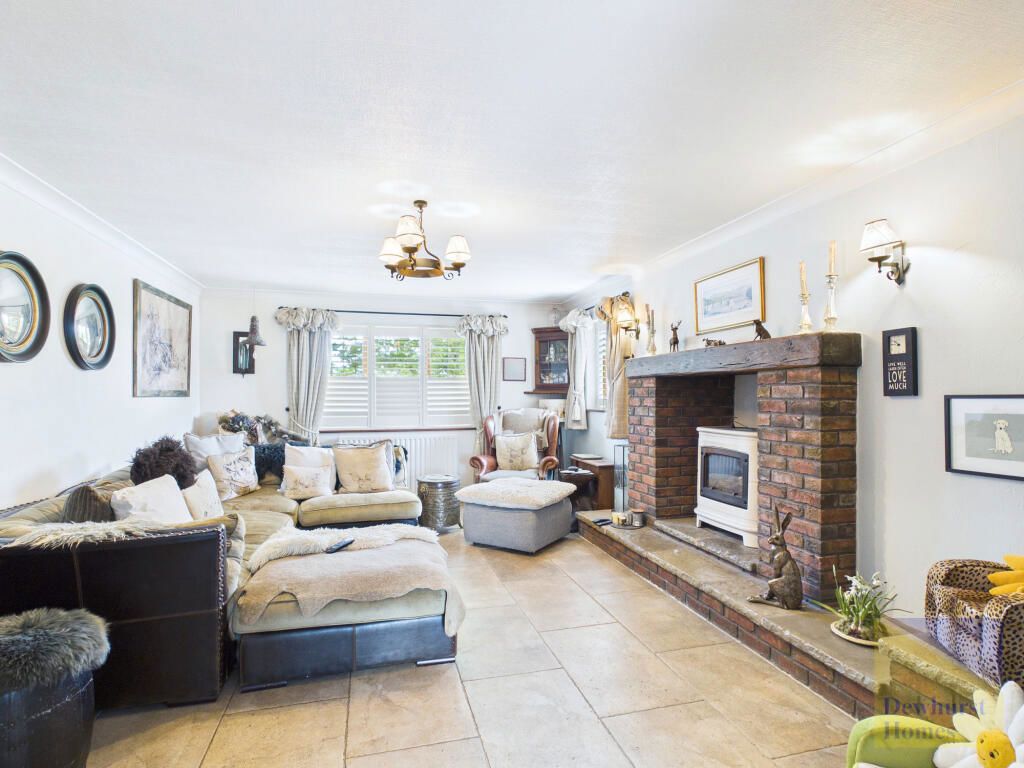Property photo 3 of 32