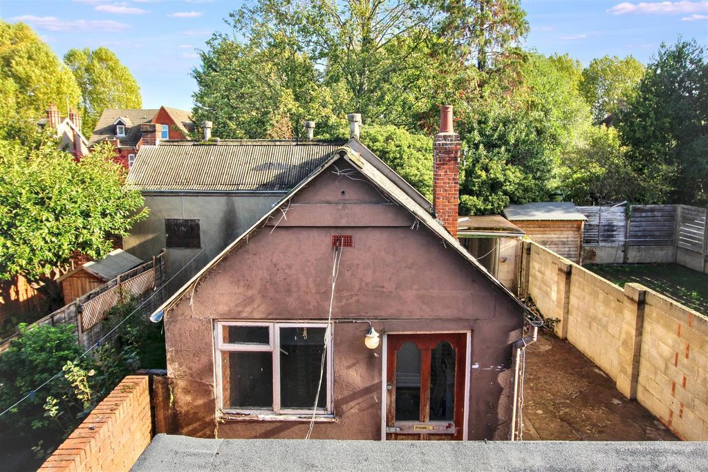 Property photo 2 of 29 Outbuilding
