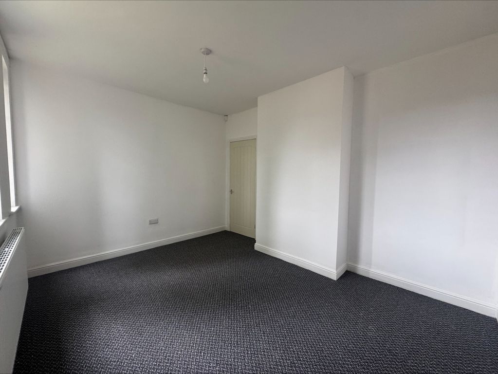 Property photo 3 of 9 Living Room