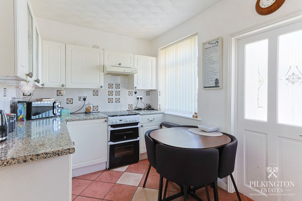Property photo 3 of 12 5258854