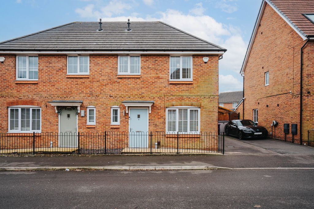 Property photo 1 of 24
