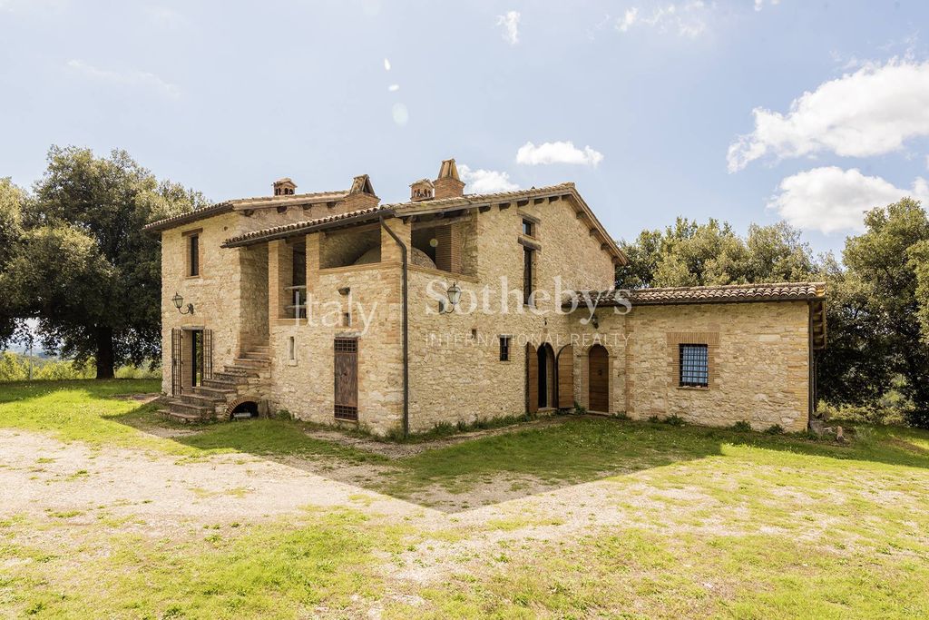 Property photo 2 of 26