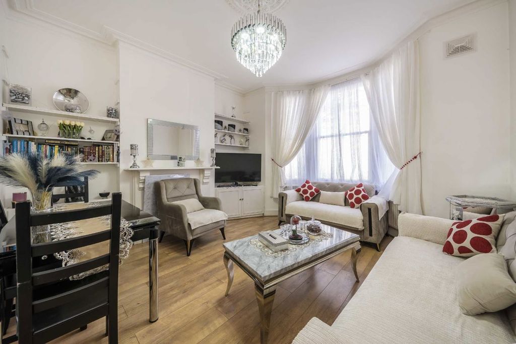 Property photo 3 of 7