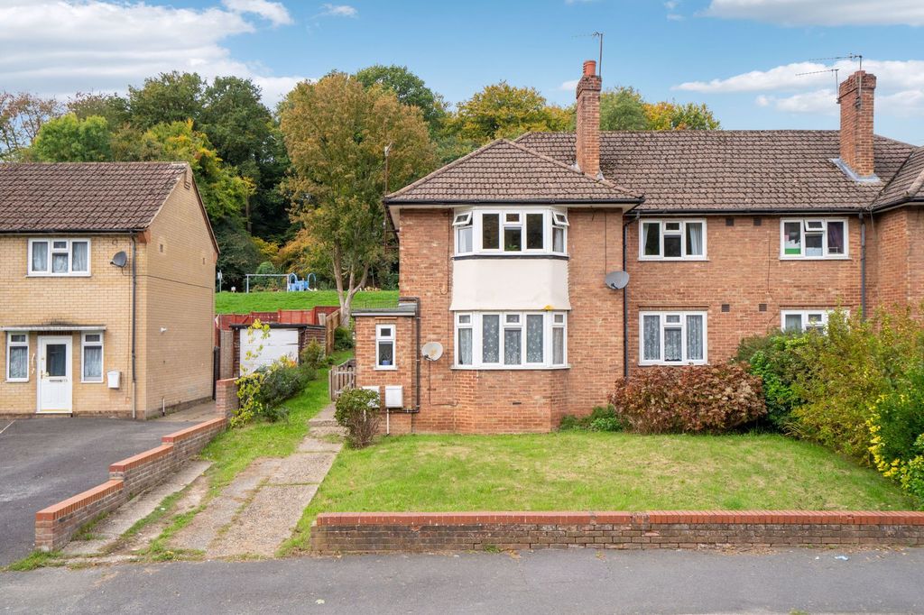 Property photo 1 of 12 Photo 12