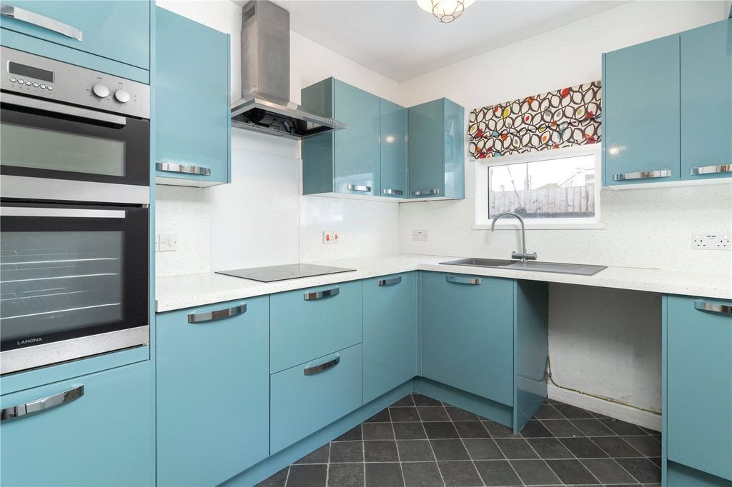 Property photo 3 of 22 Picture No. 24