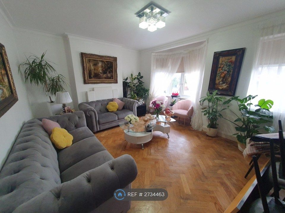 Property photo 3 of 9